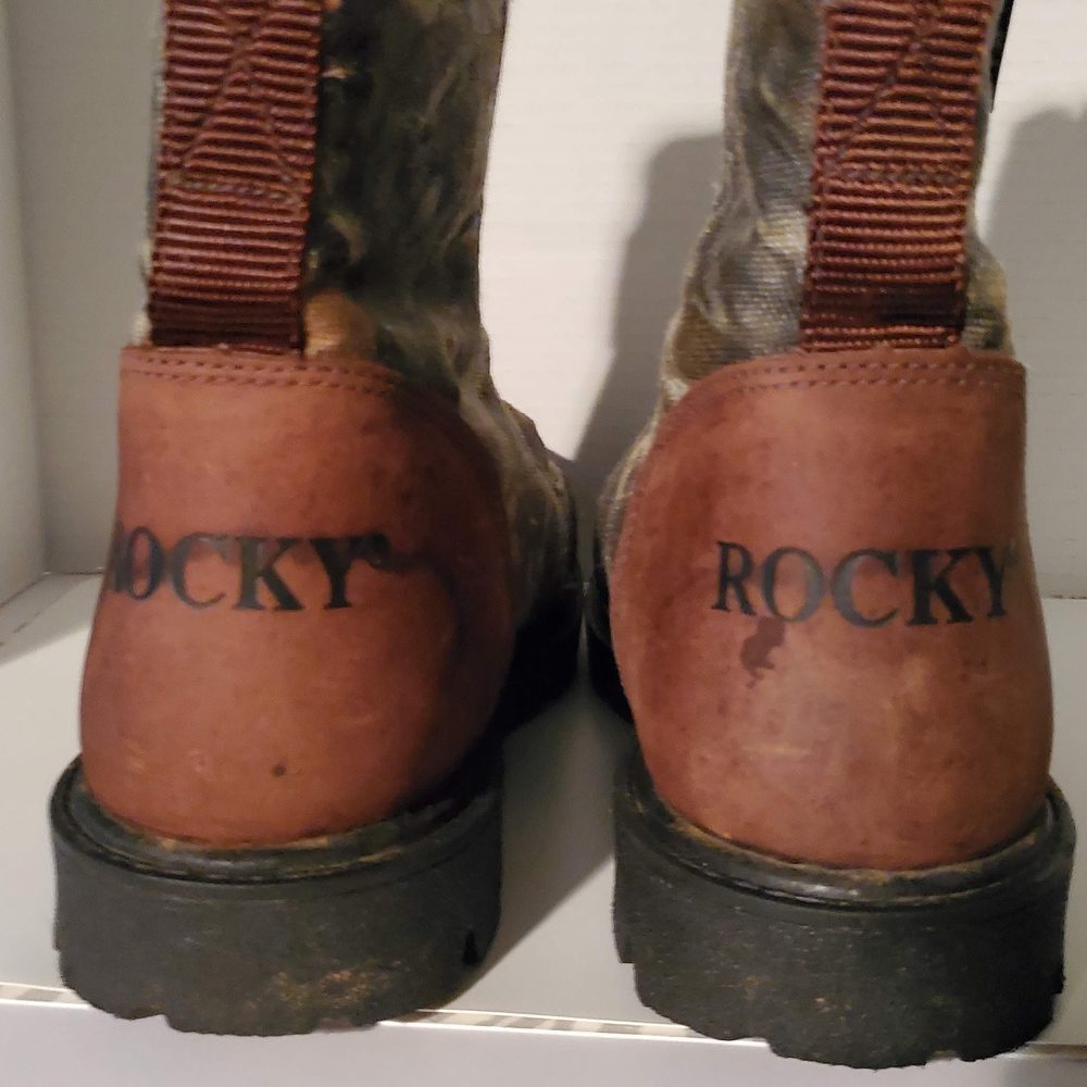 Rocky Camouflage Gore-Tex Boots with Brown Accents - Picture 2 of 4